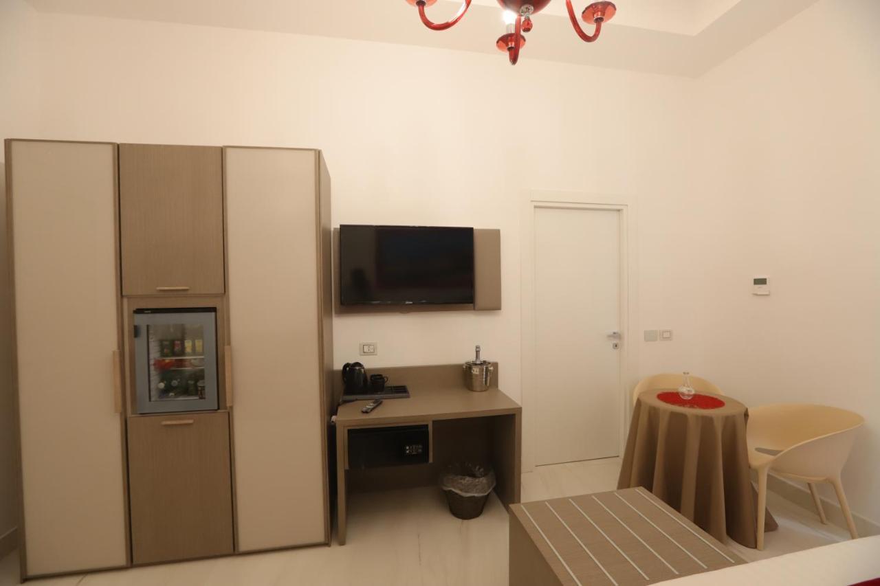 Mecla Suites Неаполь Экстерьер фото
