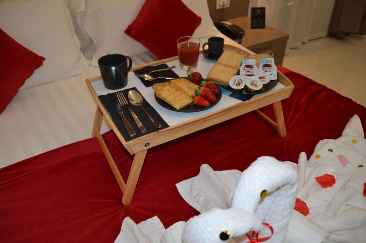 Mecla Suites Неаполь Экстерьер фото