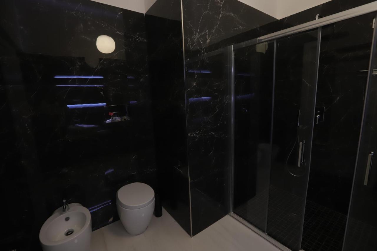 Mecla Suites Неаполь Экстерьер фото