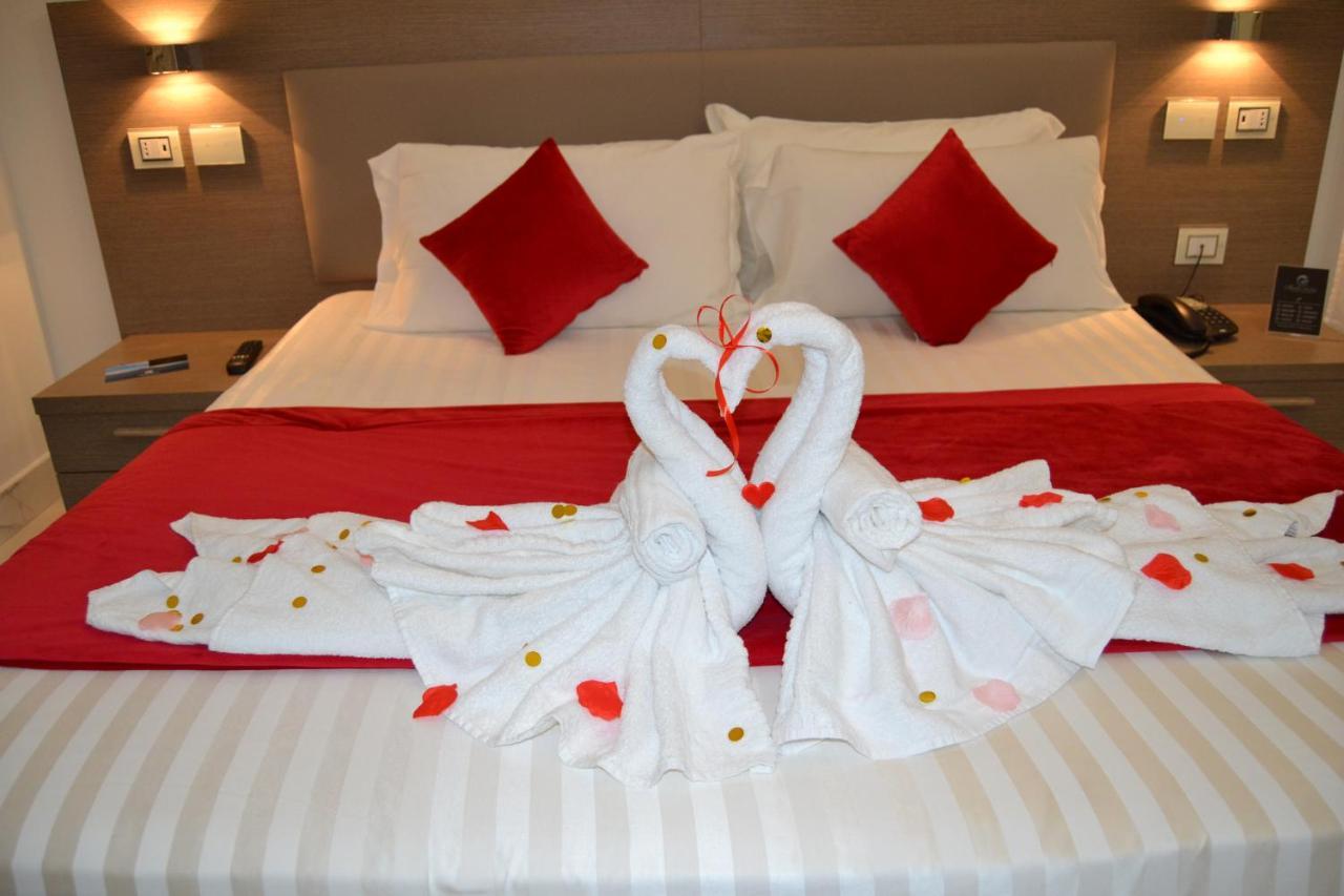 Mecla Suites Неаполь Экстерьер фото