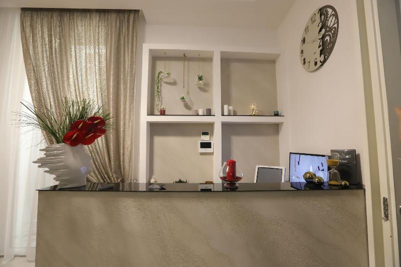 Mecla Suites Неаполь Экстерьер фото