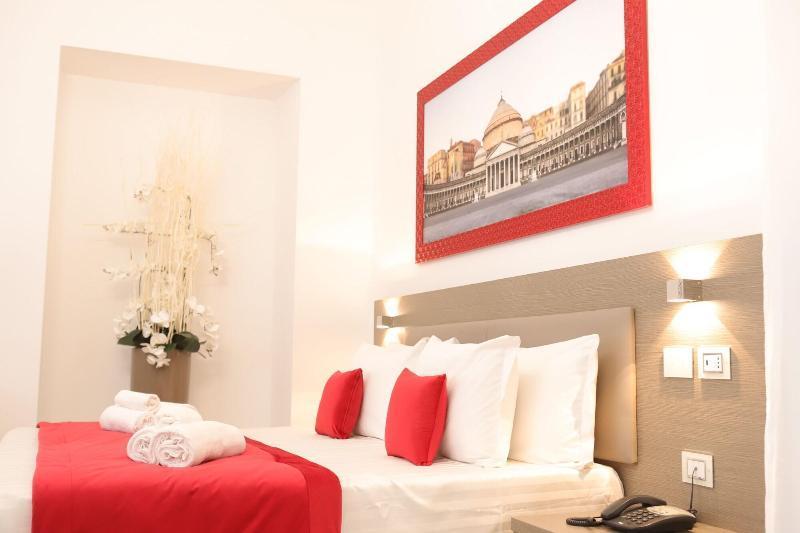 Mecla Suites Неаполь Экстерьер фото