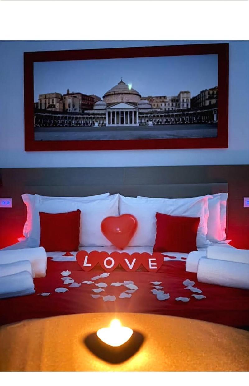 Mecla Suites Неаполь Экстерьер фото